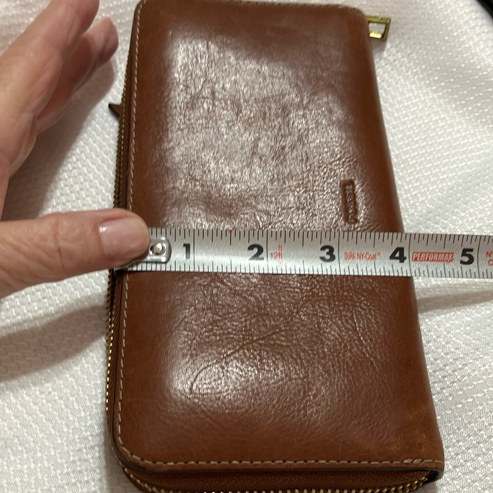 Fossil Brown Leather WalletLadies Classy Fossil Brown Leather Wallet Barely Used - Picture 10 of 10